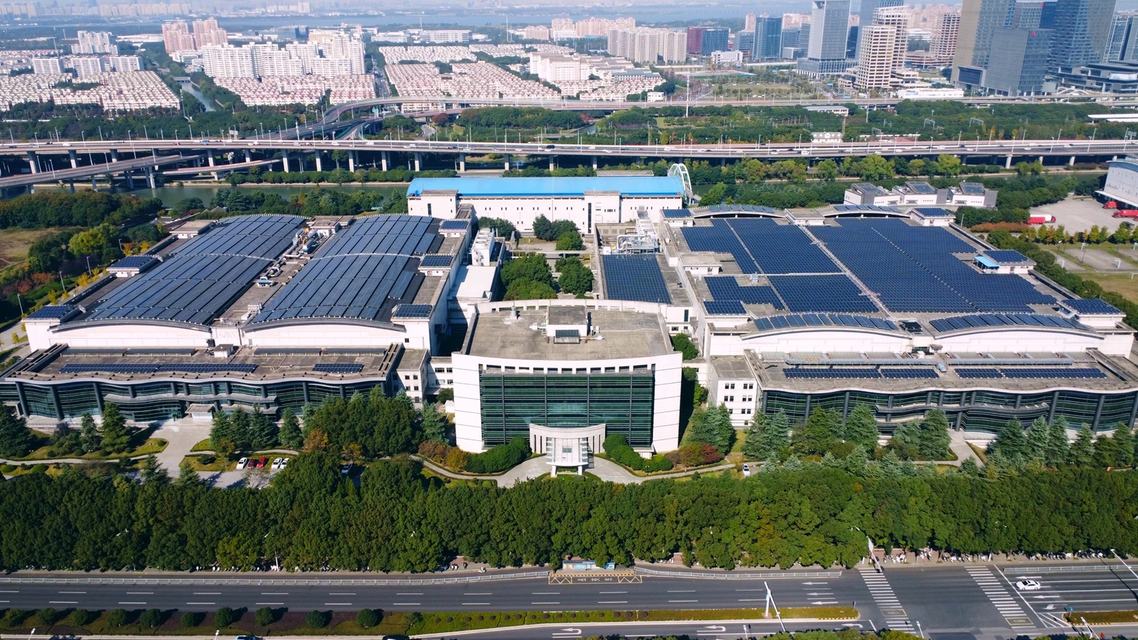 AUO Suzhou Fab Named Talent Lighthouse by World Economic Forum