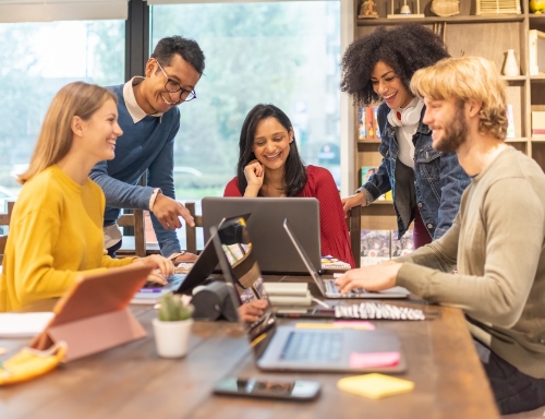 bb贝博Ballbet工作生活体验