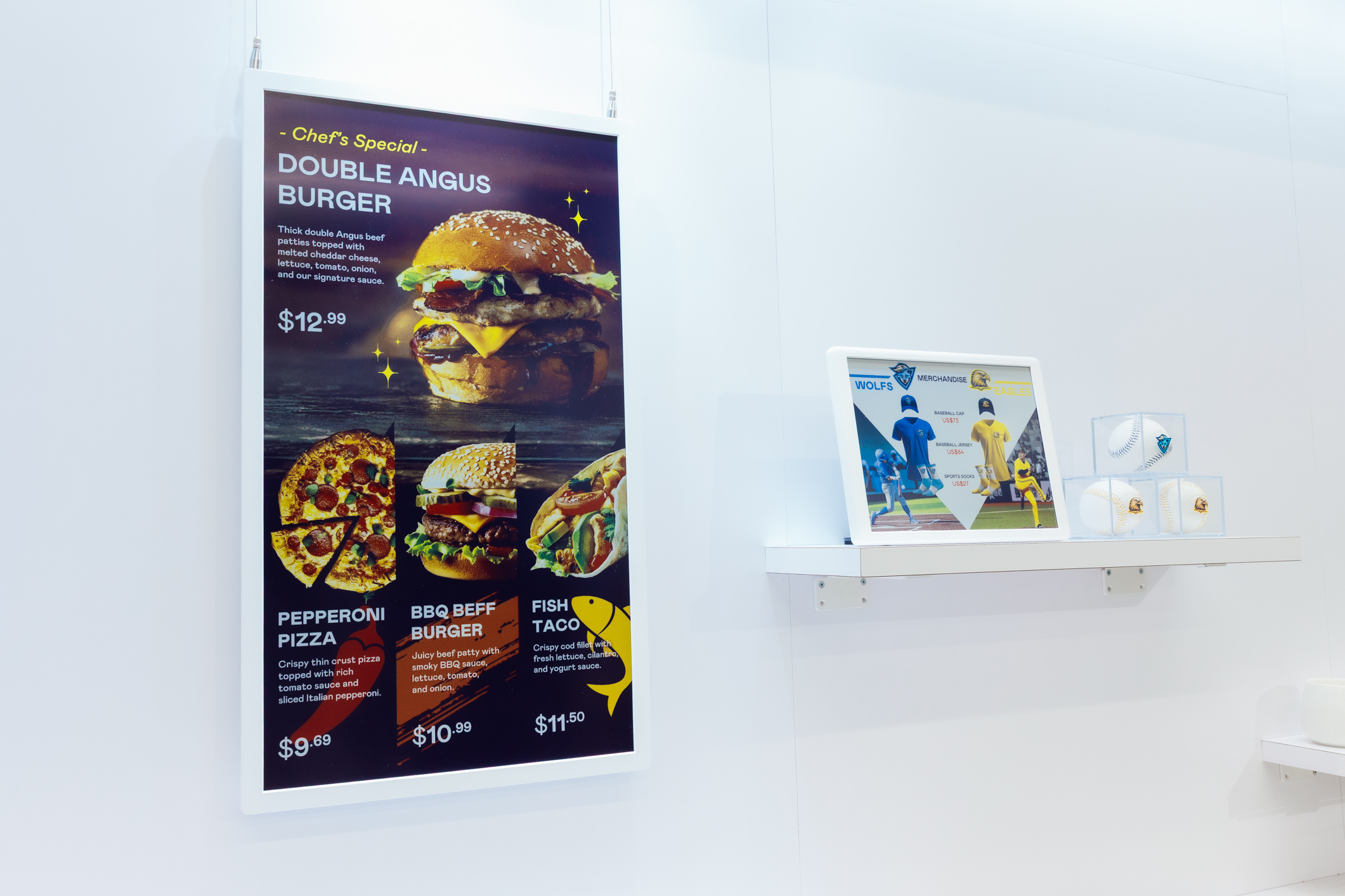 达擎开发的低功耗、全彩的aecoPost电子纸解决方案，仅在更新画面时需要微量的电力驱动，无需布建电线的便捷设计，使其可灵活应用、弹性选择置放处；可搭配aecoTag电子货架卷标解决方案，驱动商店内所有数字广告牌和电子货架卷标，以远程控制实现动态变价，提升门市人员作业效率，并以无纸化落实永续经营目标。